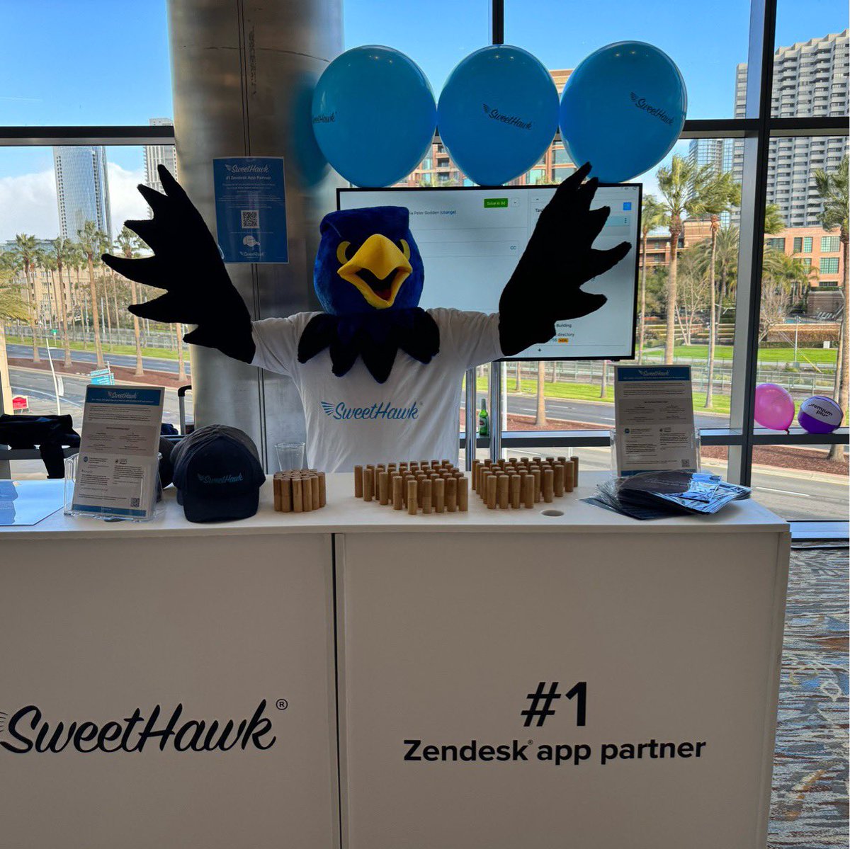 SweetHawk tweet media