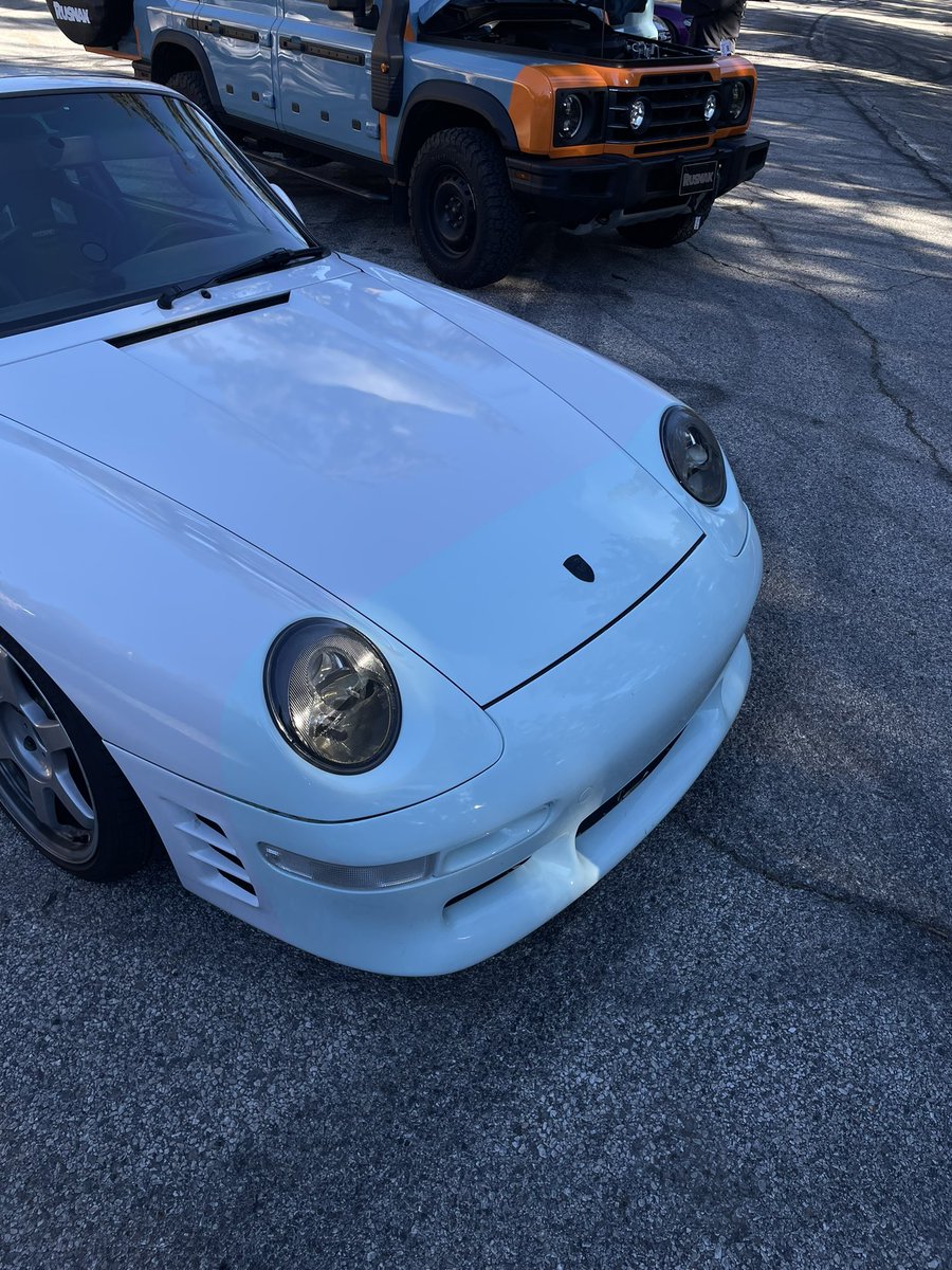 jbh1126's tweet photo. Had a lot more fun than I expected to in a loaner Macan T on the way to #gvbc
Still a 4cyl but the chassis is sooo good, almost got me convinced I could live with a 4 cyl Macan.
some other good cars up there and a wrecked Honda on the way down, always an adventure on ACH https://t.co/1Np0UgIaLn