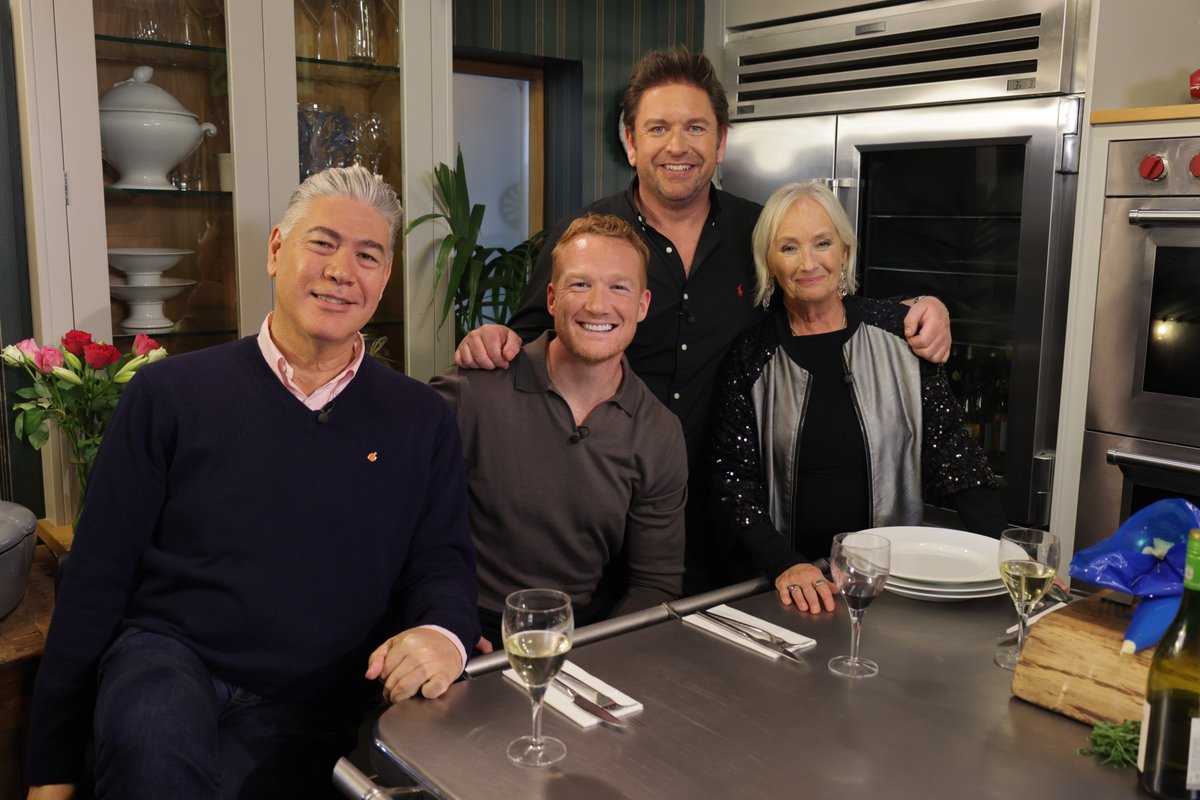 Tomorrow @jamesmartinchef is serving up a super Saturday feast for Olympian Greg Rutherford. He's joined by @LWCookerySchool and @Jonathan_Phang who serve up some dishes of their own including Roasted Black Bean Chunky Chilli with Steak Burgers and Prawn Hor Fun Noodles! @ITV