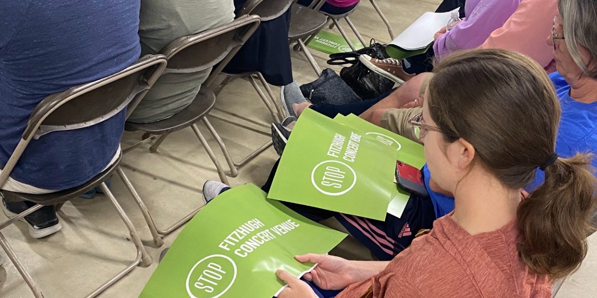 StopFitzhughCon's tweet image. 📅Mark your calendars! Based on the request of Senator Donna Campbell, Texas Commission on Environmental Quality (TCEQ) has set a date for a public meeting on Jan. 29, 2024, to discuss the water quality land application permit submitted by Blizexas, LLC. #stopfitzhughconcertvenue