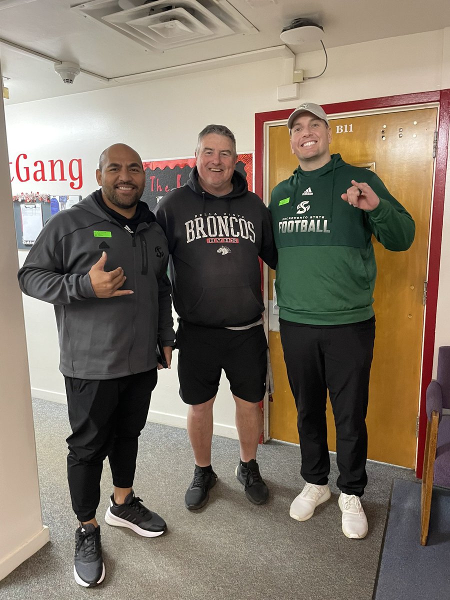 Thank you coach Grey @athleticsBV for taking the time to talk about your student Athletes. @misi_tupe #StingersUp #SpringRecruiting