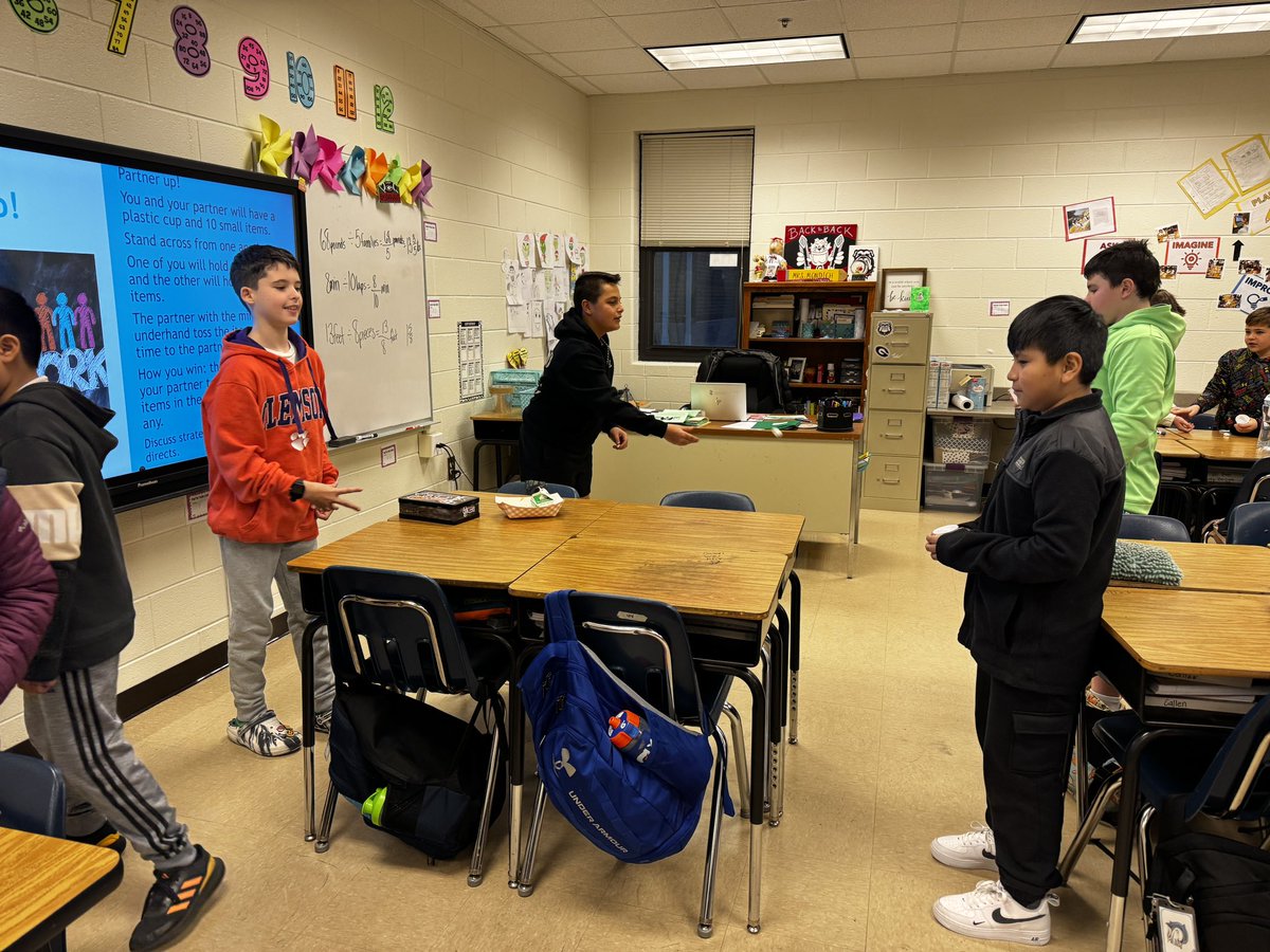 kristin_mondich's tweet image. Students practiced perseverance this morning in our morning meeting. We had a great discussion this week about not giving up when things get hard! #CCSDCARES @KnoxESKnights @knox_mcintosh @tammieanderson @kschmitt1