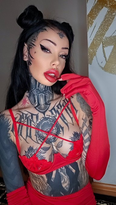 Support your local foxy🦊 &amp; check the link in my bio❤️&zwj;🔥 #supportme #inkedgirl #porn #onlyfans #facetattoo<a href="/tag/porn"class="tags"><span>#porn</span></a><a href="/tag/inkedgirl"class="tags"><span>#inkedgirl</span></a><a href="/tag/mistress"class="tags"><span>#mistress</span></a><a href="/tag/facetattoo"class="tags"><span>#facetattoo</span></a><a href="/tag/supportme"class="tags"><span>#supportme</span></a>
