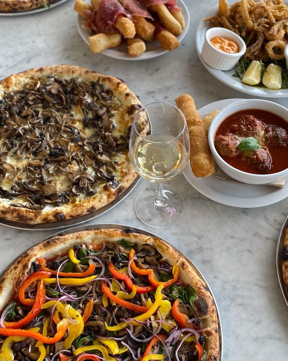 RP #LiveFirePizza #Napa  
 · 
Come celebrate the #Truffle Festival @OxbowPubMarket this weekend.
We’re offering a truffle #pizza all weekend. See you soon. 

@LiveFireOxbow 
#trufflefestival #pizzalover #napafood #napavalley #doublezeropizza