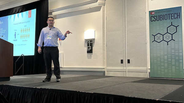 sgpombe's tweet photo. Can you reverse #antibiotic_resistance? David Ngo (@Mtolmasky, @CSUF) is tackling Plazomicin to address this question. Most intriguing results being shared at the Eden Graduate Student Research Award Talks @calstate 36th Annual #CSUBIOTECH Symposium #aminoglycoside https://t.co/lGEF47BNjN