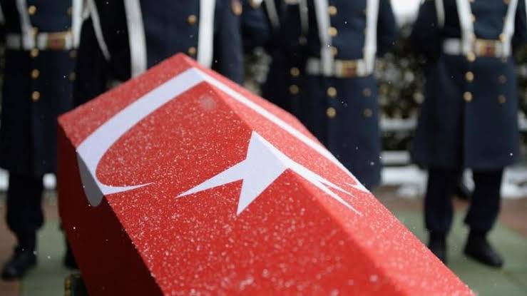 Pençe-Kilit Harekâtı bölgesinde teröristlerle çıkan çatışmada şehit olan kahraman Mehmetçiklerimize Allah’tan rahmet, yaralı askerlerimize acil şifalar diliyoruz.

Vatan  sağ olsun. 🇹🇷