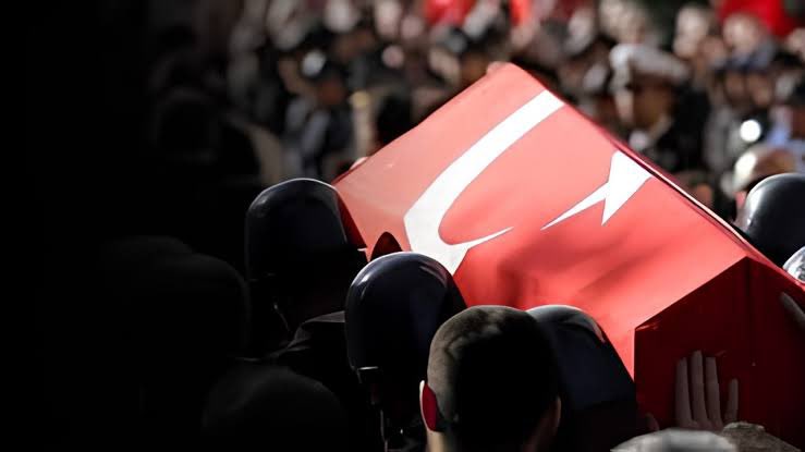 Söylenecek söz bulamıyorum, acımız çok büyük.
#ŞehidinVarTürkiye