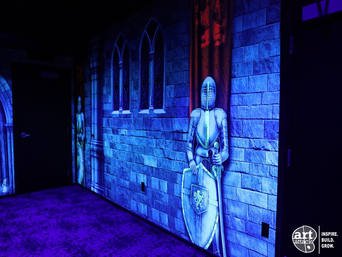 Ready to take your aim to the next level? Art Attack's laser tag arenas have got you covered! Safe, durable, and loads of fun for all ages! Reach out for more information on our epic attractions! #InspireBuildGrow #Lasertag #Prop #HDGraphix #Entertainment
