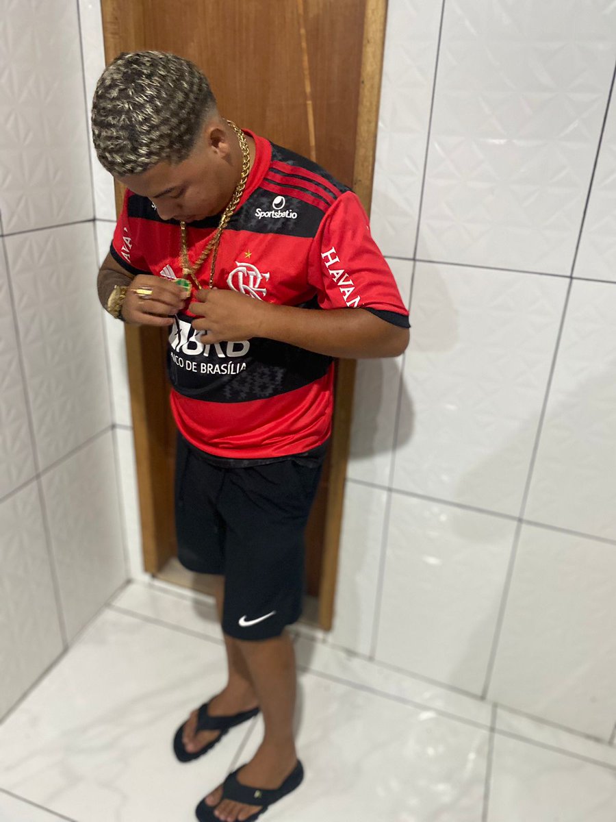 Pois só minha vida me interessa. 🎵🍀🥳