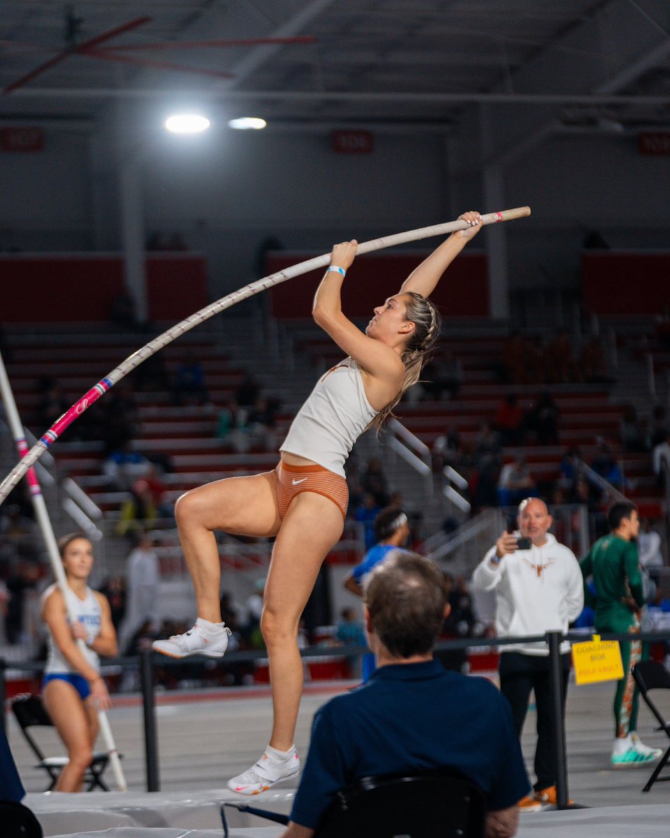 Texas T&F/XC tweet media