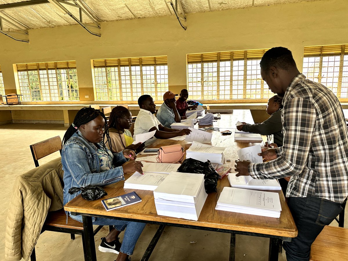 Ujamaafdn's tweet image. Day 2 of creating awareness unfolds with enthusiasm in Namutumba District! We&apos;re unraveling the significance of land mapping—a key to unlocking prosperity for generations to come. #LandMapping #SustainableDevelopment