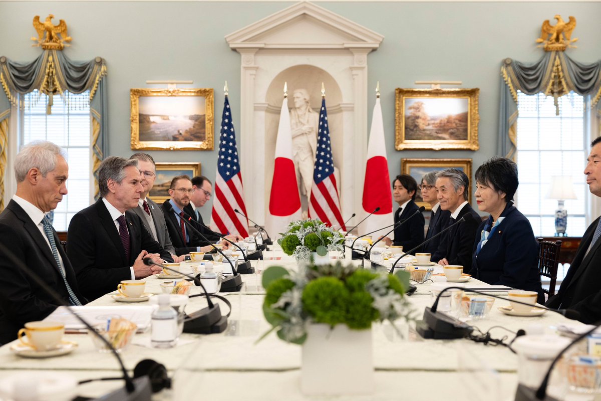 A new year brings new momentum for 🇺🇸 🇯🇵 cooperation, collaboration, and convergence in seeing through on a shared vision. From November’s APEC meeting in San Francisco to today in Washington, @SecBlinken and @MofaJapan_en Minister @Kamikawa_Yoko are strengthening security and…