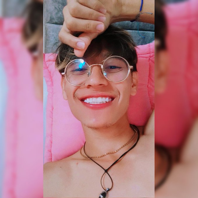 #NuevaFotoDePerfil https://t.co/qSvo4JaxTh<a href="/tag/nuevafotodeperfil"class="tags">#NuevaFotoDePerfil</a>