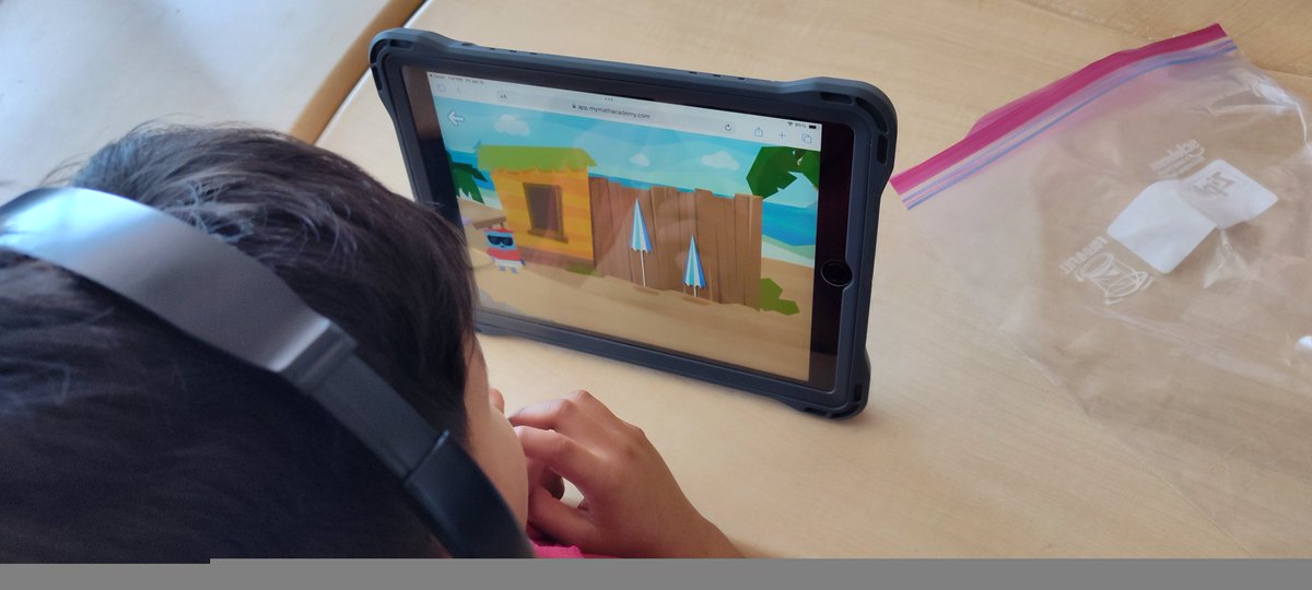 JRamirez_CES's tweet image. Fabulous job #Firstrade Cobras working on @AgeofLearning 🤠👍 Keep up the great work @Campestre_ES @J_H_McCullough @LGVasquez_CES #mathisfun #TeamSISD