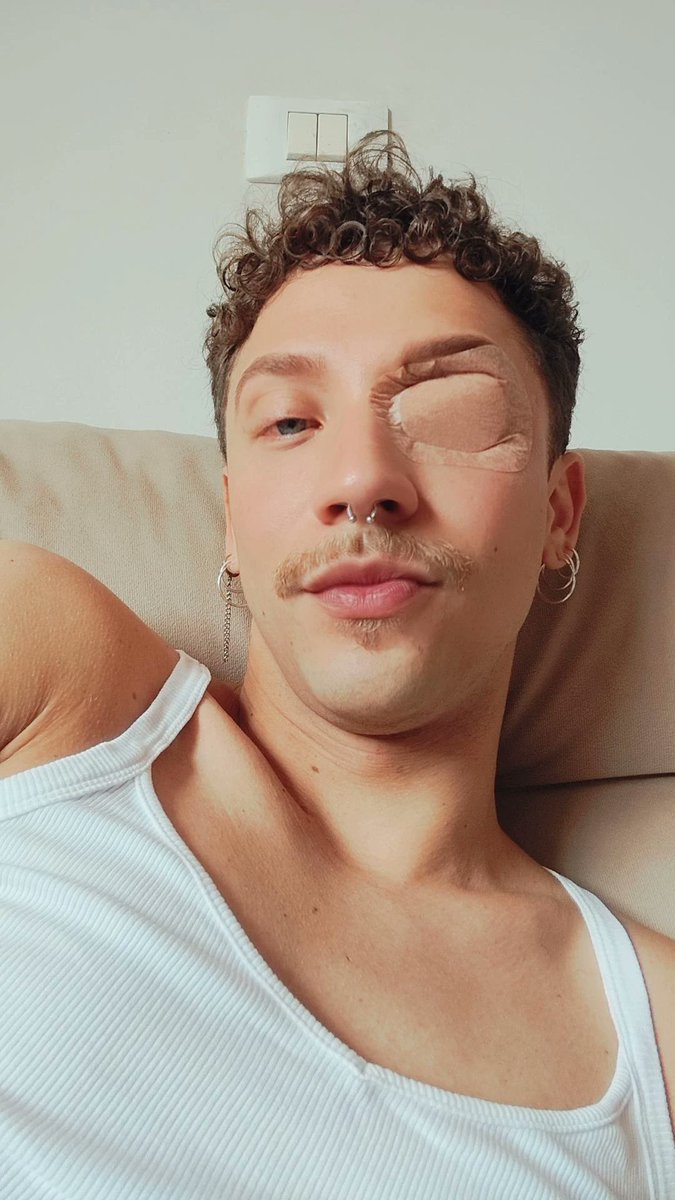herycona's tweet photo. essa eu vou entrar pq amo o bigodinho https://t.co/8aIjIqGqpA