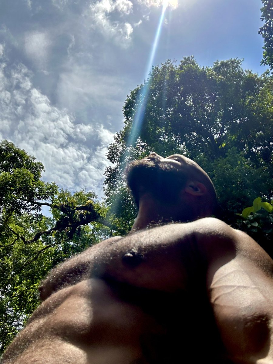 felipelippeS's tweet photo. Iluminado ✌🏼 https://t.co/jDY5IlbJvY