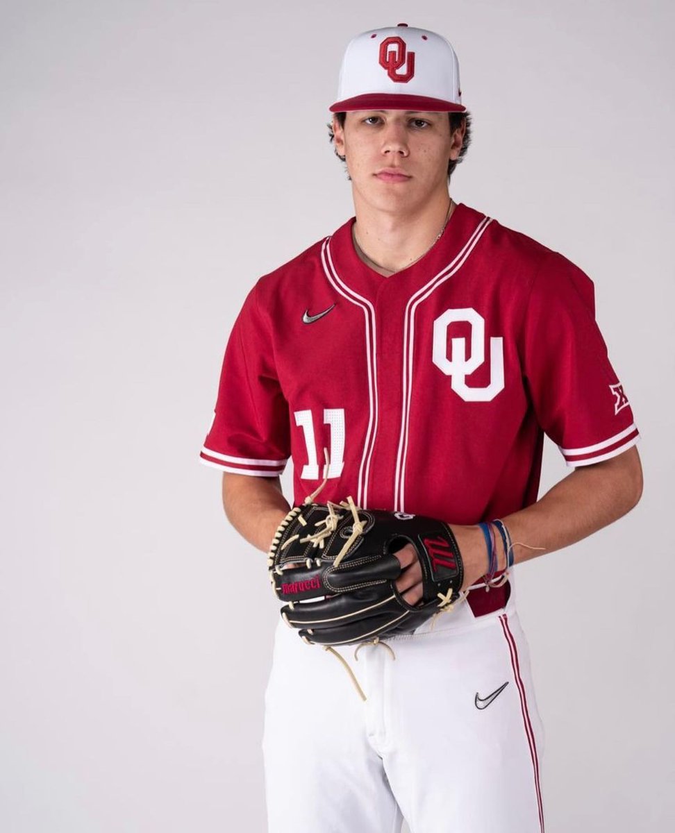 .<a href="/OU_Baseball/">Oklahoma Baseball</a> got one of the country's top arms to make it to campus in <a href="/JacobGholston9/">Jacob Gholston</a> (No. 4 on <a href="/prepbaseball/">Prep Baseball</a>'s list of top 150 freshmen).

The 6-foot-6, 211-pound RHP pairs an easy mid-90s FB with a wipeout SL and quality CH.

Top Freshman Classes 👉 d1ba.se/48PWHSV