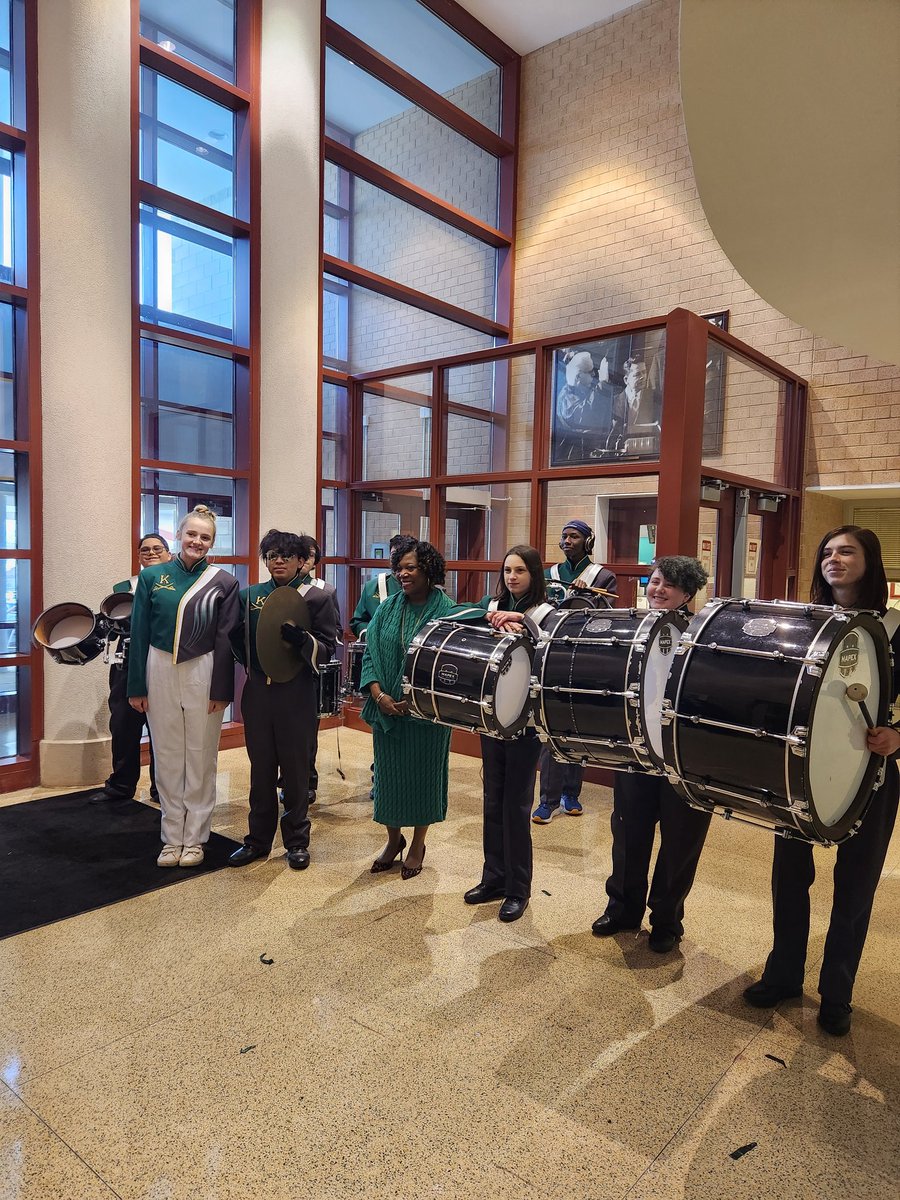 Thank you to poms, cheer, and band for their enthusiastic greetings for  PTSA celebration with special guest Superintendent Dr. McKnight today! You all rock!