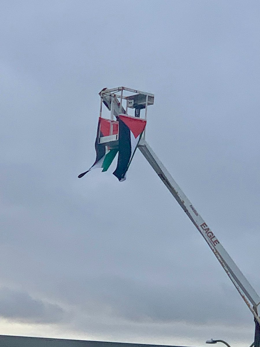 Seen today at Port of Oakland as community prepares #portshutdown demanding Oakland + US #StopArmingIsrael. Workers stand with people of Gaza + Palestine. Workers demand #CeasefireNOW #StopArmingIsrael #StopBombingYemen.  Join us tomorrow, rain or shine.  araborganizing.org/page/port-of-o…