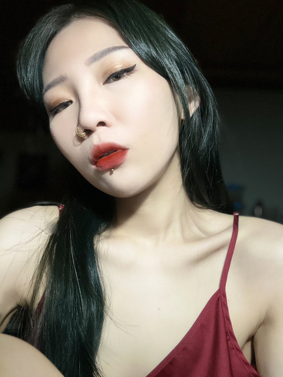 makelovefairy's tweet photo. 接化妝case🥵🐢肛用自己在煉 https://t.co/GomJKTG9iH