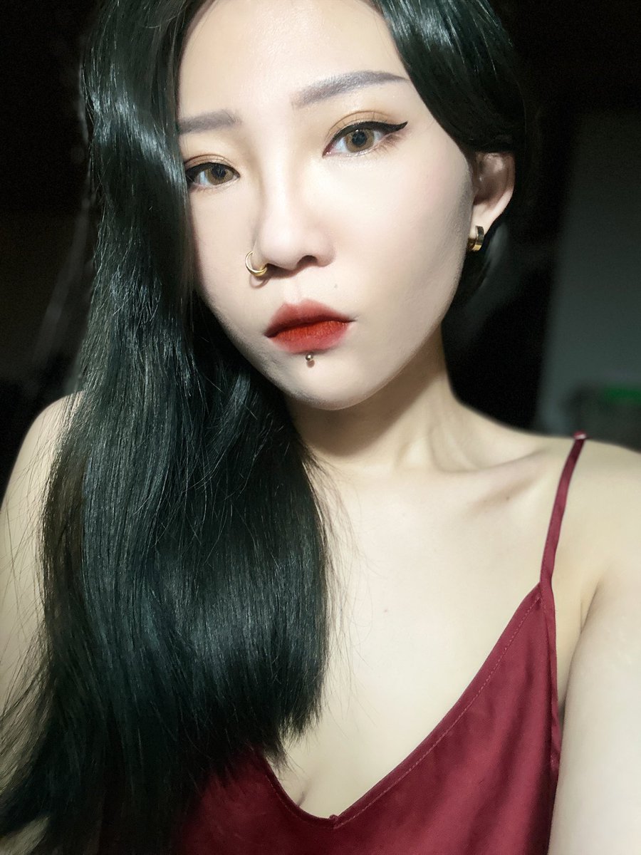 makelovefairy's tweet photo. 接化妝case🥵🐢肛用自己在煉 https://t.co/GomJKTG9iH