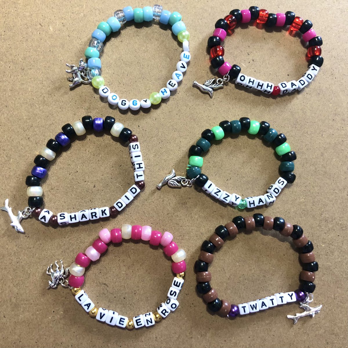 I’m selling jewelry, stickers and a nsfw artbook!
Also my art commissions are open 👀  

starryredcat.etsy.com

#SaveOFMD #RenewOFMD