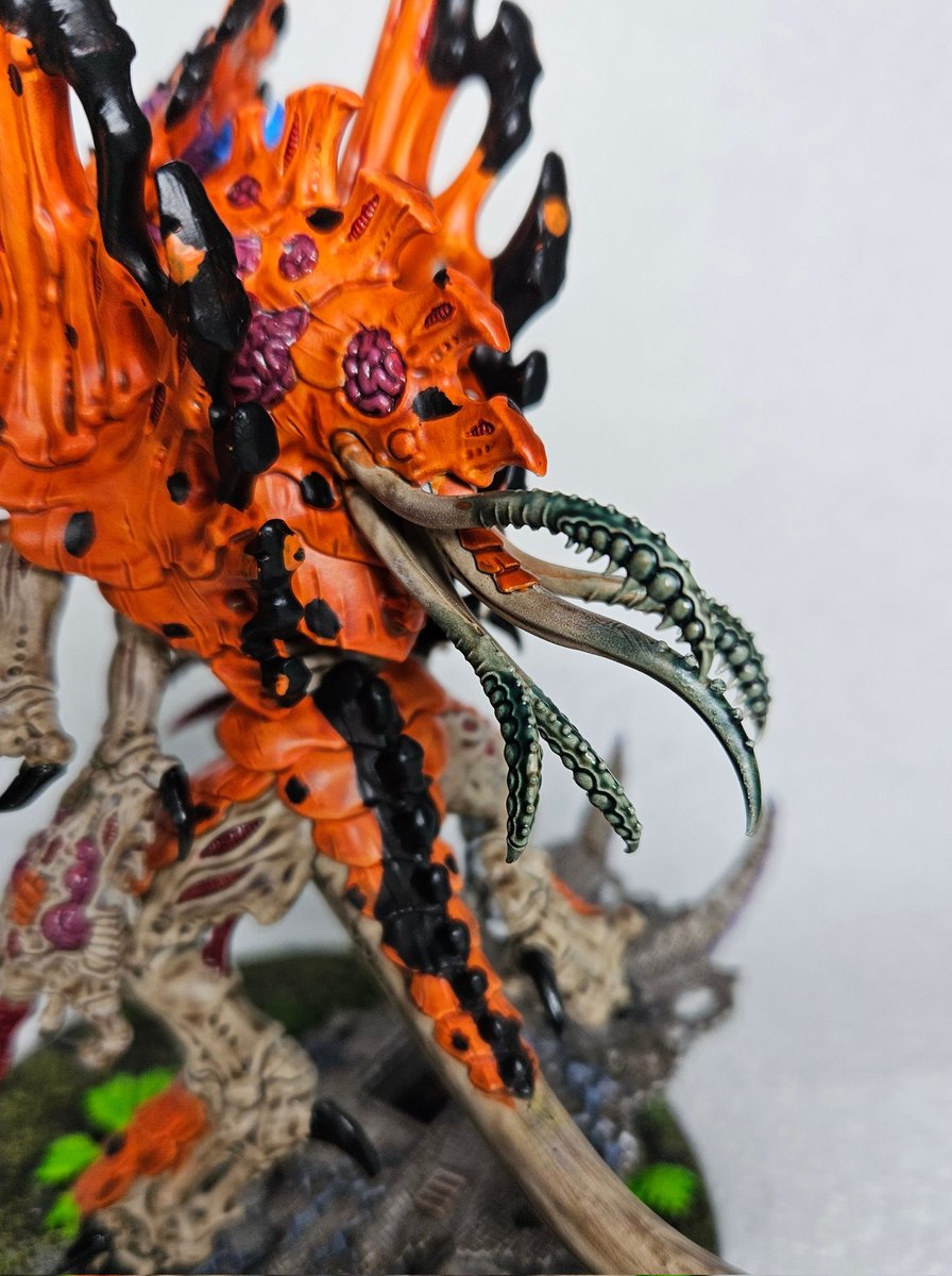 OJ_1997's tweet photo. @warhammer My Emissary is ready to devour the galaxy! Hive Fleet Omega is on the move! https://t.co/PMgIfzIqnd