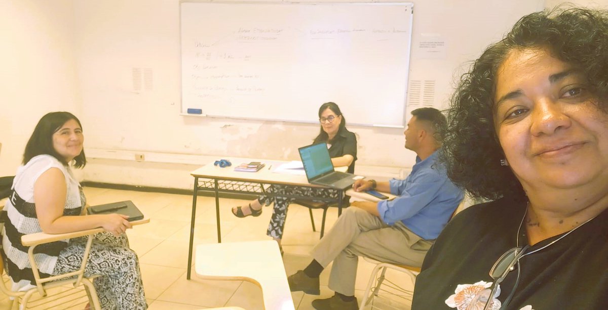 ChileCreaPet's tweet photo. El trabajo colaborativo es clave en nuestra estrategia, y  el impacto de nuestras iniciativas. Vamos con todo, hoy en reunión de planificación estratégica con UNAP sede Antofagasta #Antofagasta #economy #Innovationfactorycommunity #Universidad https://t.co/gb4mcQtlhO