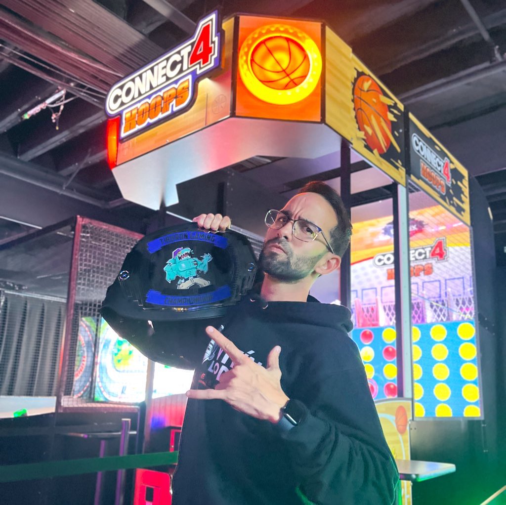 vitinlodijo's tweet photo. Tengo torneo benéfico de “celebridades locales” en #DaveNBusters para #SerDePuertoRico 🫶🏼 En la práctica gané 3 veces; a ver si me llevo este título a casa hoy 🤓
📸: @Luchacubano https://t.co/99VMzybt33