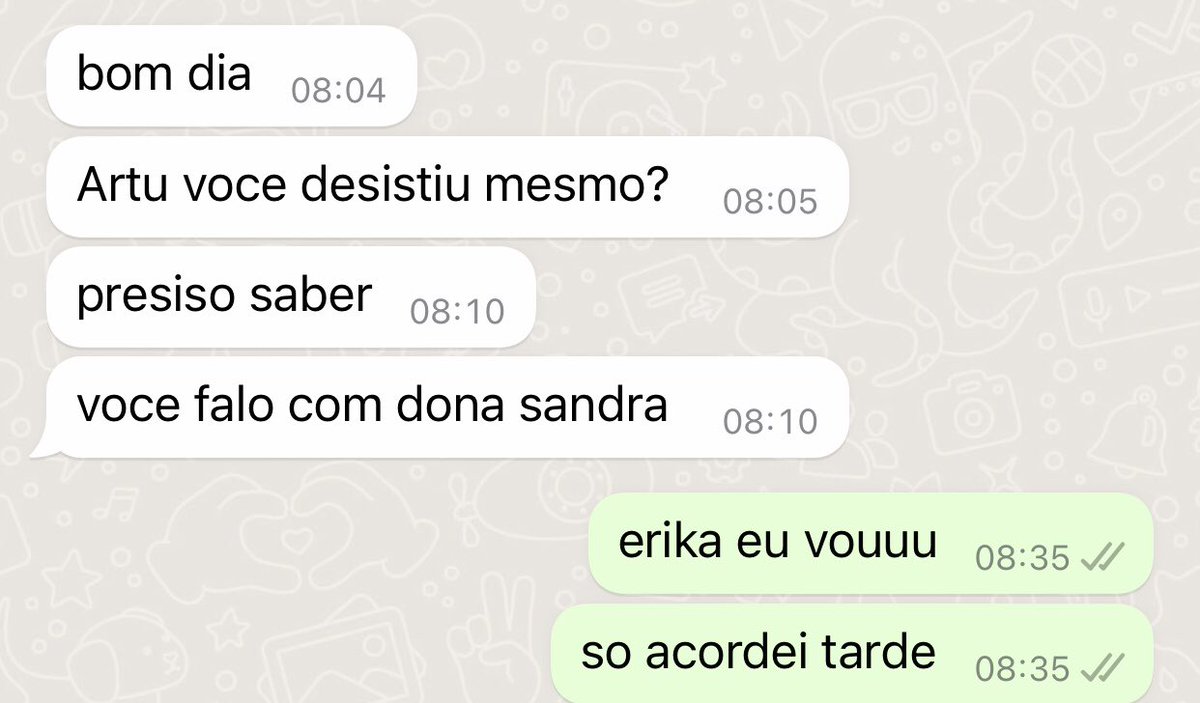 eutotristinho's tweet image. literalmente meu segundo dia de emprego: