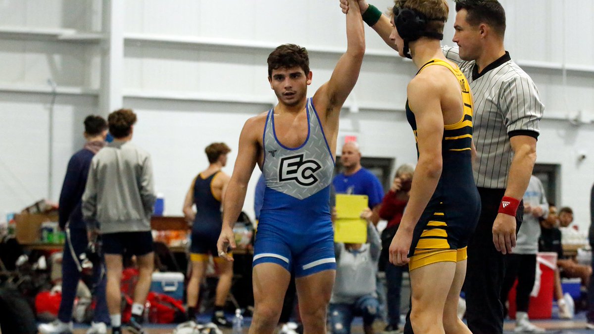 EtownBlueJays's tweet photo. WR | @BlueJaysWR rolls through its first two matches to advance to Saturday's semifinal round. #ECWR beats Rowan College of Gloucester County &amp; Belmont Abbey by a combined 89-11! #FlyWithUs

RECAP: https://t.co/DHYAoPstoj https://t.co/SiEa3unFsZ