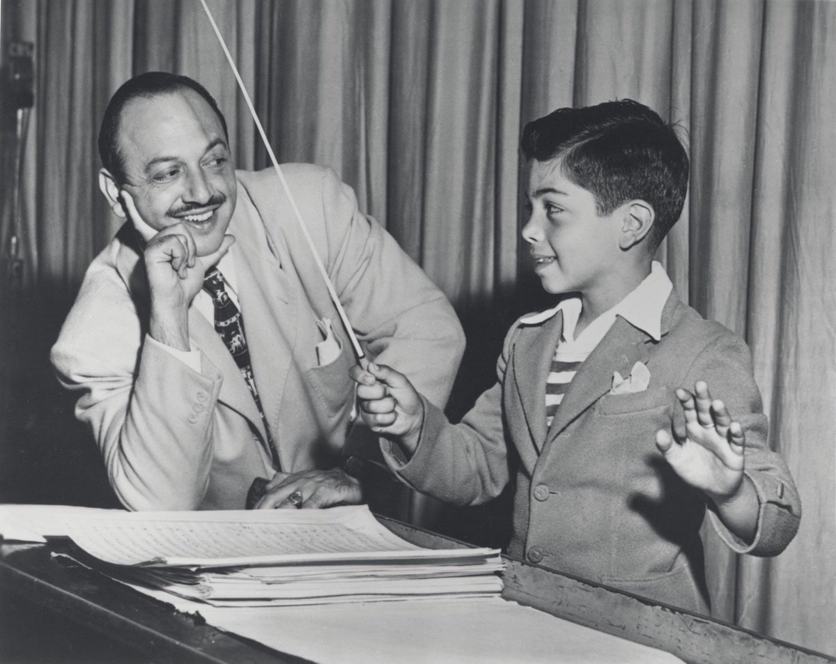 FriarsClubPod's tweet photo. LISTEN HERE: https://t.co/NJXUhzf60d
Noel Blanc, the son of "Bugs Bunny" voice Mel Blanc, joins Joe Sibilia on @FriarsClubPod! https://t.co/edkmjSoAAm