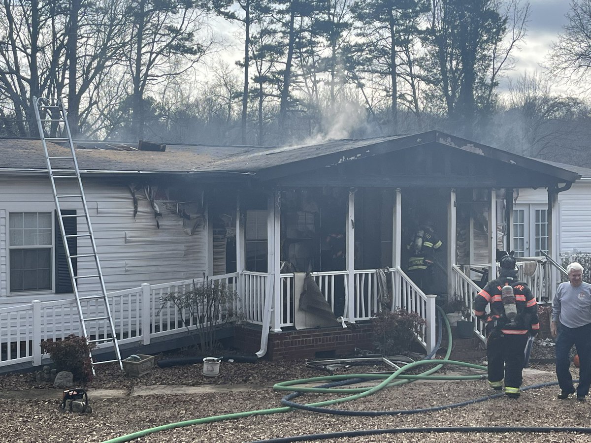 NewHopeFD's tweet image. Today New Hope Firefighters responded to this house fire on Steep Hill Rd. E50 arrived with fire on the porch &amp;amp; in the attic.  No injuries were reported. Assisting departments were Cramerton FD, @UnionRoadVFD , &amp;amp; Belmont FD. #NHfire #smokedetectorswork