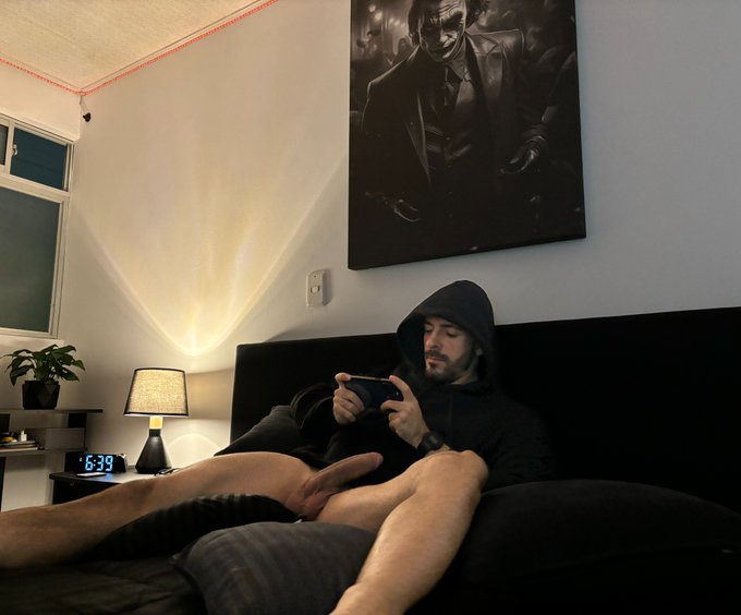 You want to play with me?  https://t.co/YTUPyIy4YL https://t.co/AjIpbnBSk8<a href="/tag/lucymendez"class="tags"><span>#lucymendez</span></a>