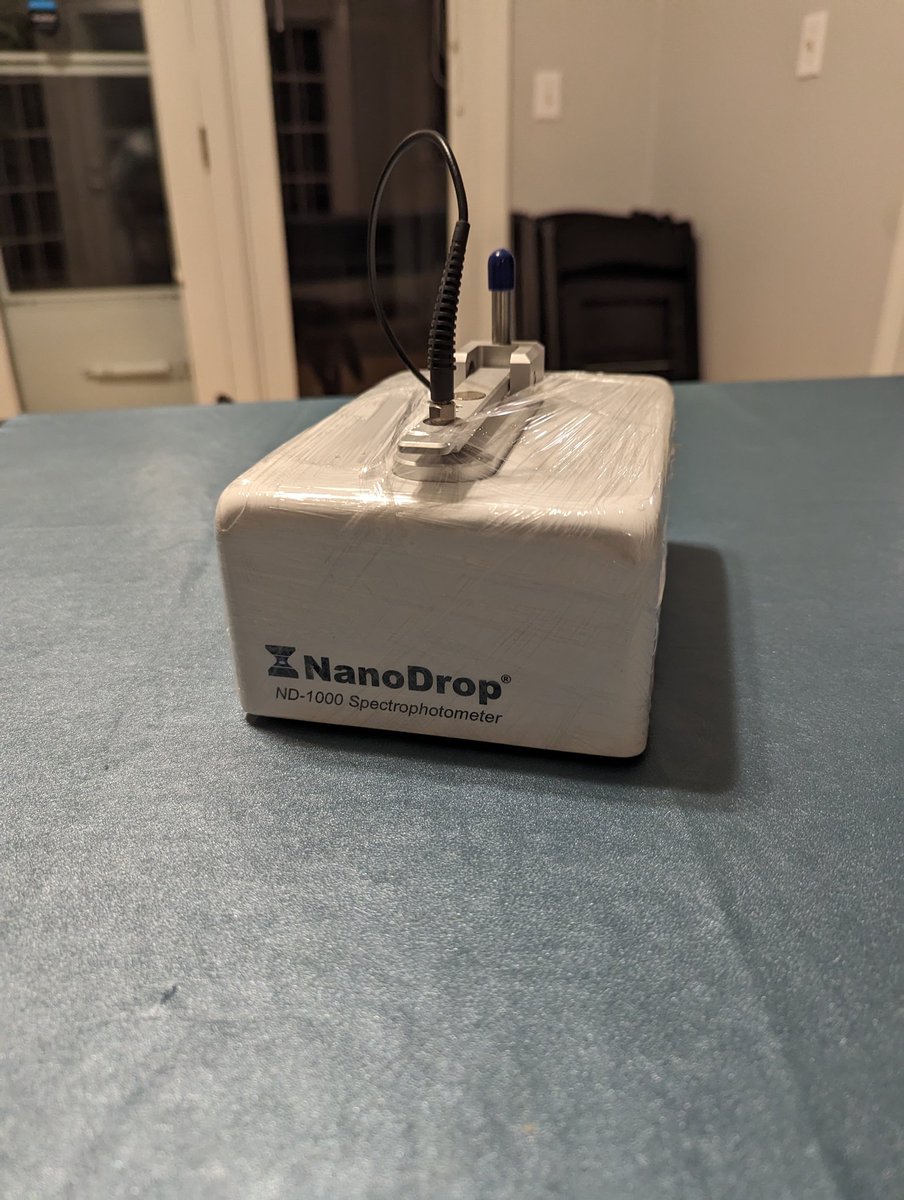Got a good deal on a used NanoDrop 1000 just to realize the software is only compatible with Windows 7 😬. Workhorse bio lab tools should be as open and well maintained as Linux. #DIYBio problems.