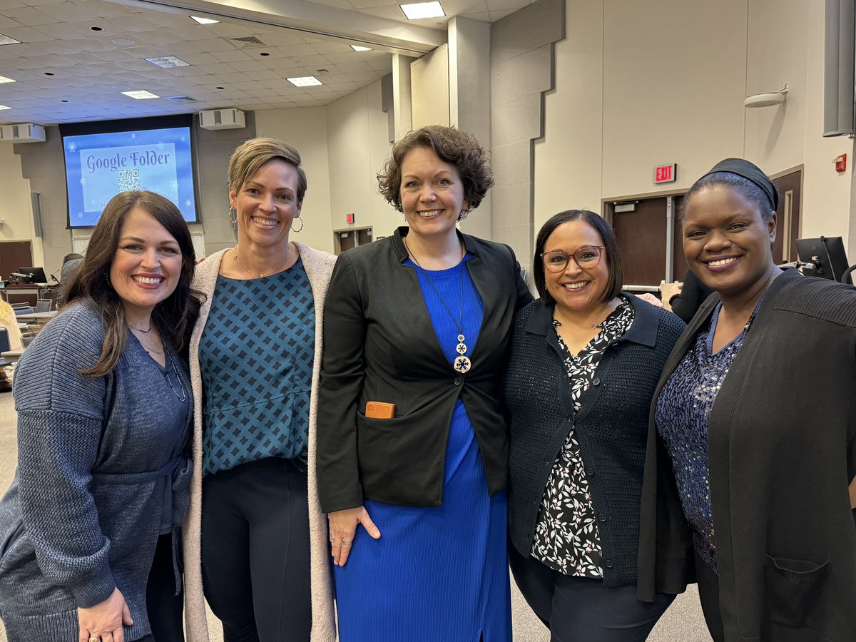 When testing has you feeling blue, put your test foot forward (&amp; let these fabulous ladies rock your socks off w/ their knowledge &amp; strategies to support kiddos). 

Thank y’all for helping our vision for today come true! 🫶🏼 

<a href="/HFReadsLLC/">Heather Fletes</a> <a href="/ToshMcGaughy/">Tosh</a> <a href="/AlisonRison/">Alison Rison</a> <a href="/MarkeshaTisby/">Markesha Tisby, M.Ed</a>