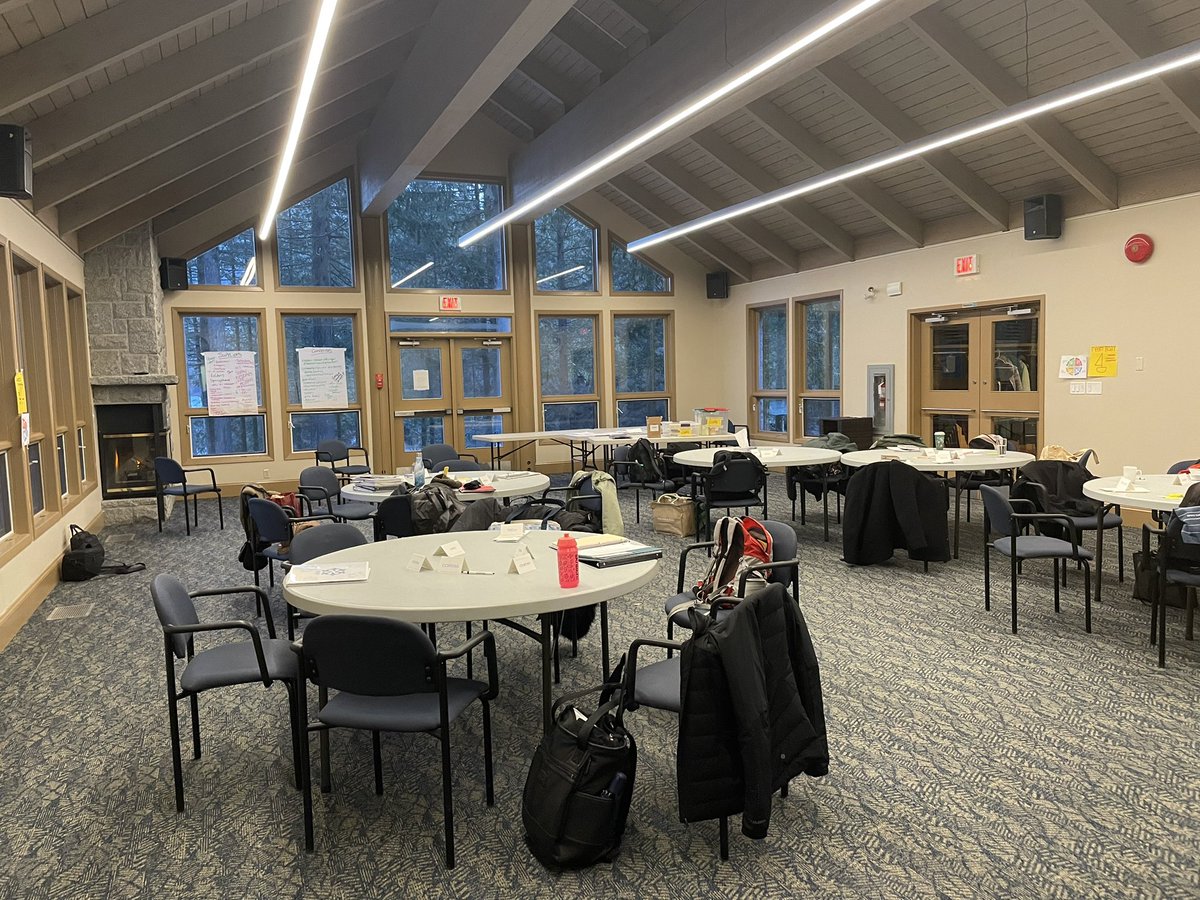 shidehtal's tweet photo. This week, in a serene mountain lodge, a transformative 5-day leadership program reshaped me. Deep self-discovery, distinguishing leadership from management, honing communication, learning from accomplished leaders &amp; lasting relationships. Grateful for this opportunity! 
#LLEAD https://t.co/THyUY8BE0i