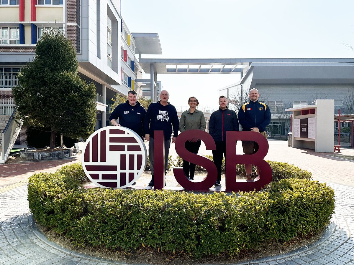 International School of Busan tweet media