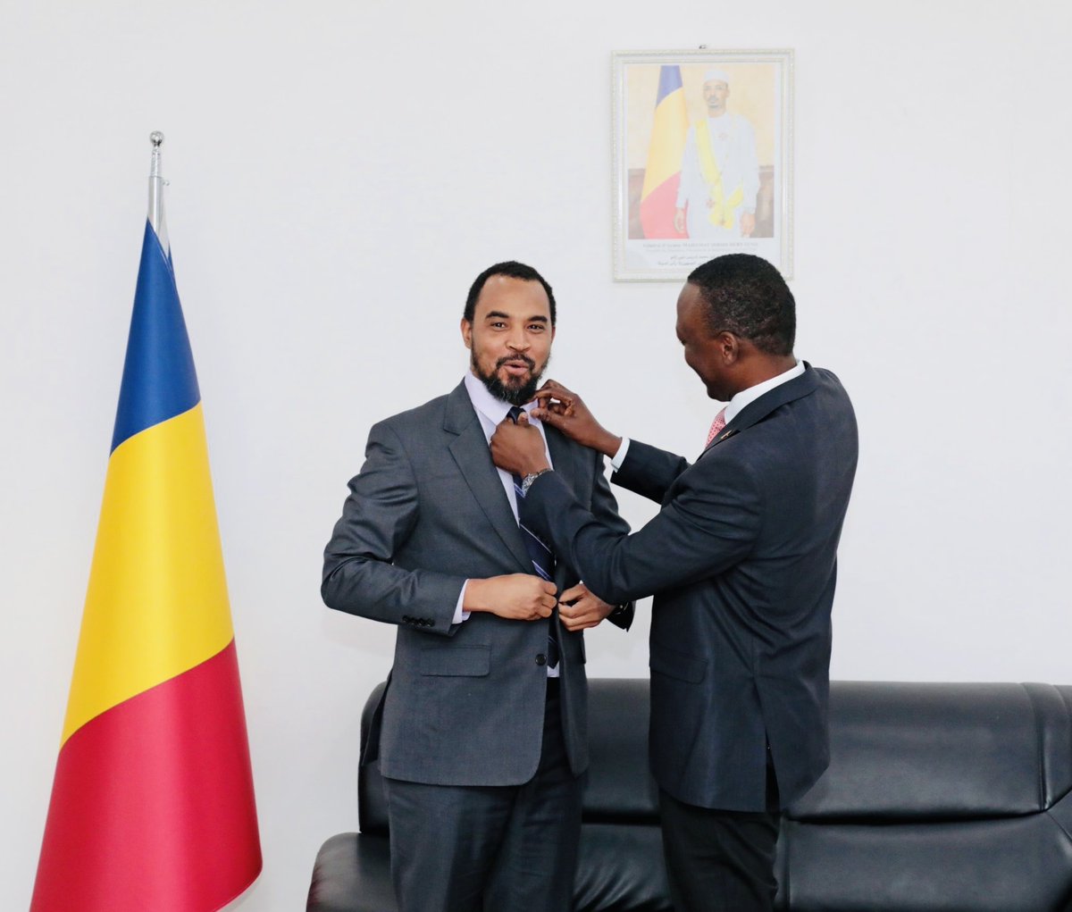 leva_boido's tweet image. #leadership #serviteur merci au Premier Ministre de la Transition PMT  @Succes_MASRA pour la nouvelle donne politique