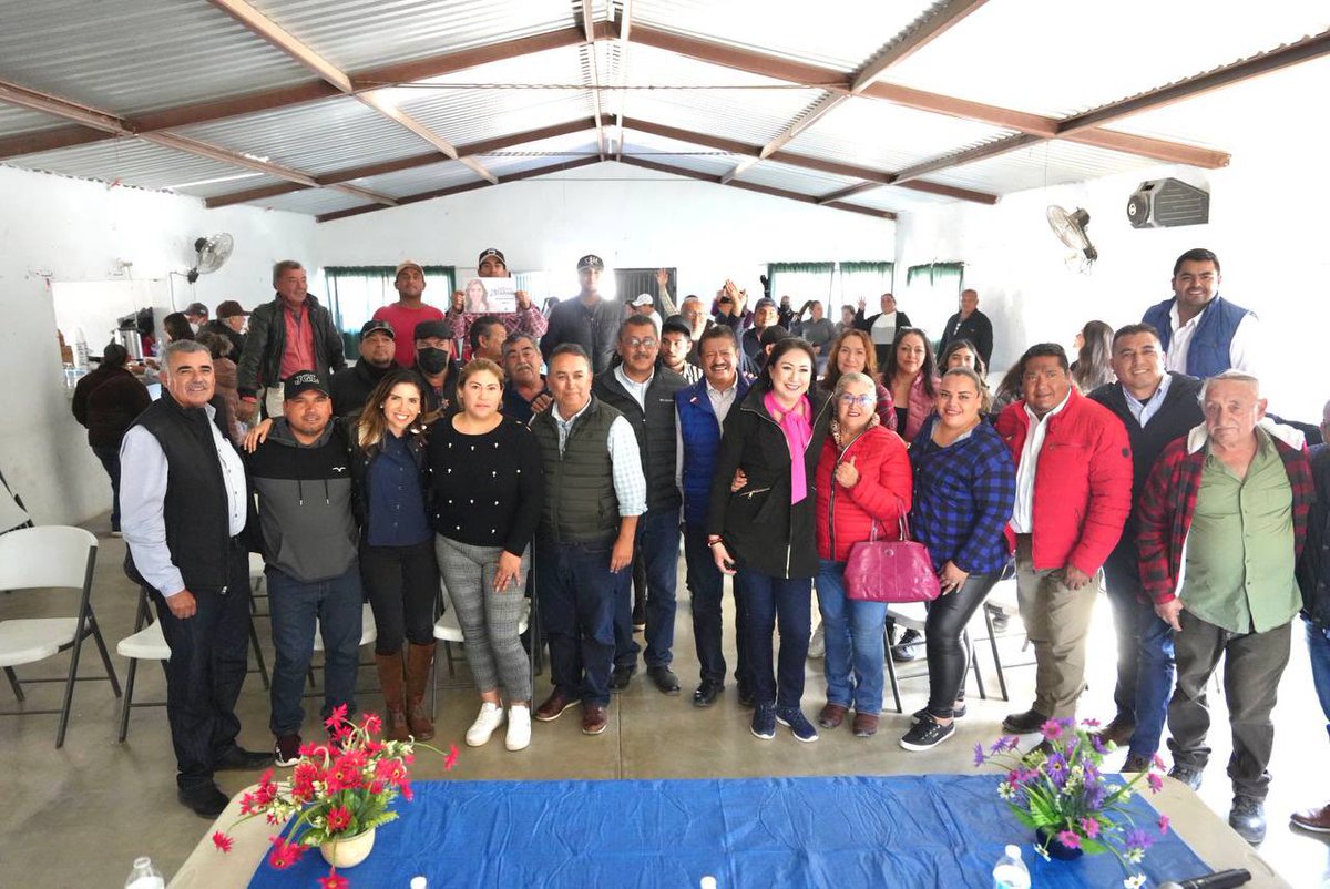 SusanaZatarain's tweet photo. Estamos visitando a los militantes y simpatizantes de #SanIgnacio, quienes me permitieron contarles sobre mi proyecto y se mostraron dispuestos a seguir trabajando en favor de su municipio donde actualmente el gobierno del #PAN ha logrado grandes cambios. ¡Juntos vamos a seguir con los buenos resultados!

#SZ24 #Z24 #LaEsperanzaEsDeTodos #SusanaSenadora #2024