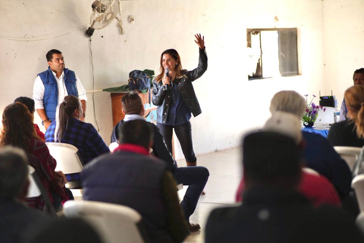 SusanaZatarain's tweet photo. Estamos visitando a los militantes y simpatizantes de #SanIgnacio, quienes me permitieron contarles sobre mi proyecto y se mostraron dispuestos a seguir trabajando en favor de su municipio donde actualmente el gobierno del #PAN ha logrado grandes cambios. ¡Juntos vamos a seguir con los buenos resultados!

#SZ24 #Z24 #LaEsperanzaEsDeTodos #SusanaSenadora #2024