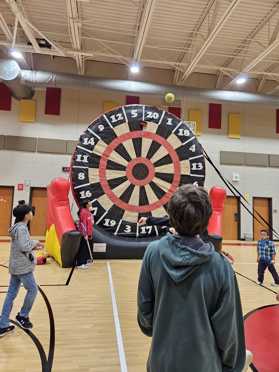 Our <a href="/hheptakingwood/">Hidden Hollow PTA</a> organized such a great event tonight!! Come on over to Rudy's Rodeo!! <a href="/HumbleISD_HHE/">Hidden Hollow Elementary</a> #growinggreatness