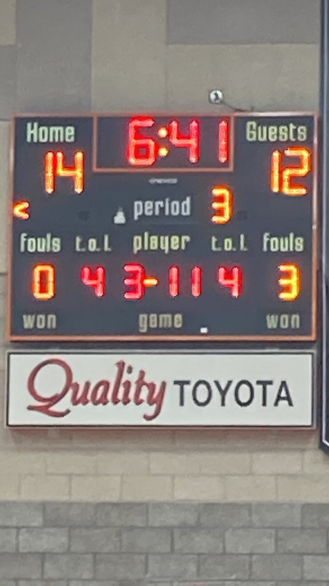 Comets down 14-12 at the half