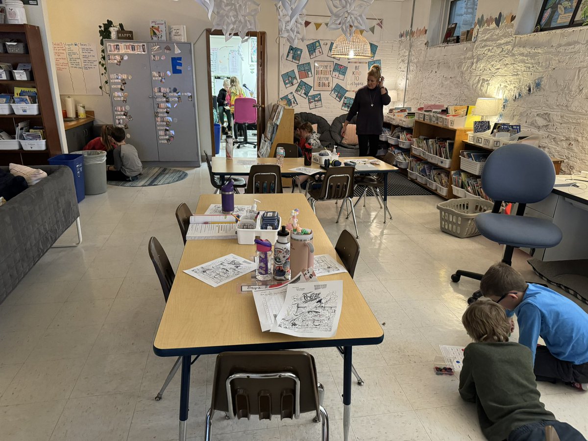 wgsdela's tweet photo. Had a wonderful week hanging out with the @AVERY_ALLSTARS ! So much fun visiting classes, talking ELA with teachers and enjoying the MLK assembly. I had a blast! #wgbuzz #elarocks https://t.co/NaLeLNlo3t