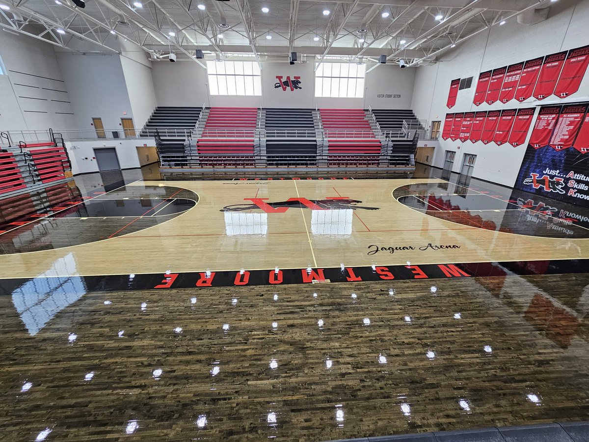 NextLevelFloor1's tweet photo. Clean and coat @Millwee32 it is hard to believe but this floor looks even better in person #NextLevelflooring https://t.co/DmUhvAE9rm