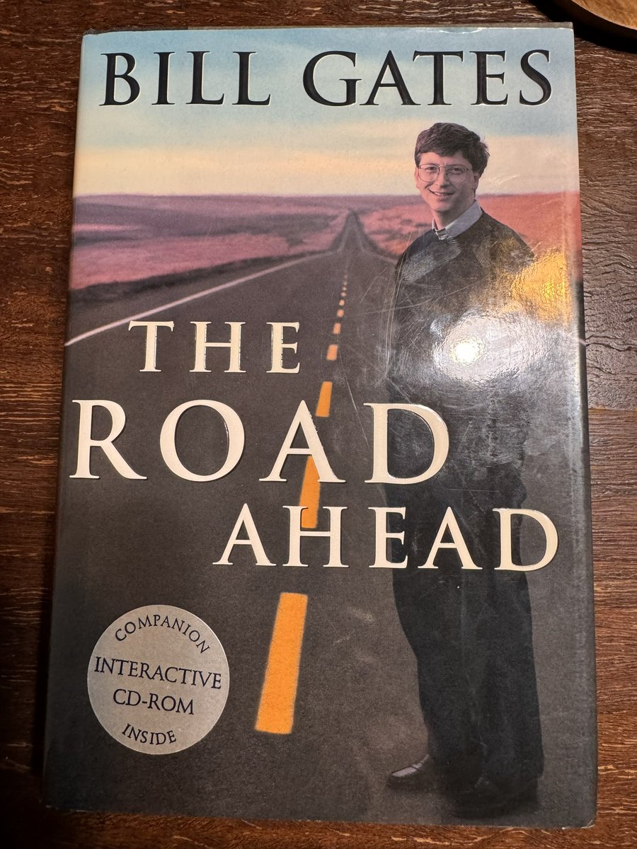 ZainanZhou's tweet image. Start reading this 1995 book in which @BillGates tried to foretell how “information technology” (the internet) would bring us. #ReadingNight

What interests me is the perspective from 1995 about the Internet. It is analytical to what we see today about