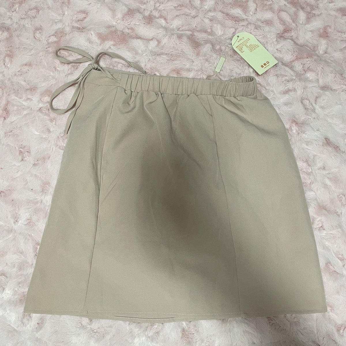 lenachxn's tweet image. – ส่งต่อ กระโปรง #withit 🎀

𓇼 สีชมพู / ฟรีไซส์ เอวยืดได้
𓇼 150฿ รวมส่ง

꒰ ไม่เคยใส่ ป้ายยังอยู่ ꒱

#ส่งต่อเสื้อผ้า #ส่งต่อเสื้อผ้ามือสอง #ส่งต่อ  #เสื้อผ้ามือสอง #โล๊ะตู้ #โล๊ะตู้เสื้อผ้ามือสอง #กระโปรง