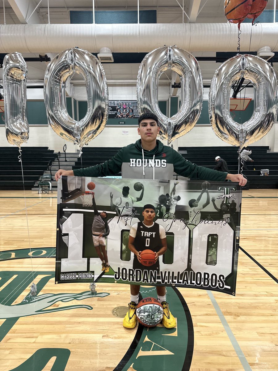 Congratulations to @GreyhoundB57875 6'3" junior, Jordan Villalobos (<a href="/jlobos0/">Jordan Villalobos</a>), on reaching 1,000 career points! 🏀 #KRIS6Sports