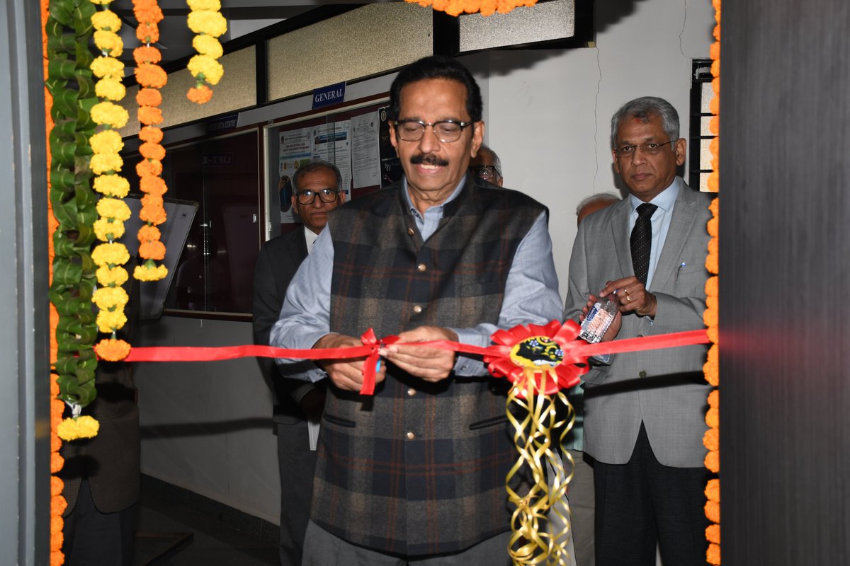 klsgitbelagavi's tweet image. Exciting news at KLS GIT MCA! Inaugurating our cutting-edge Big Data Lab by Shri. Anant Mandgi. Ready to empower students with the latest in distributed computing and data analytics. Join us in celebrating this milestone! #BigDataLab #MCA #Innovation #Tech @pnkathavi @NKathavi