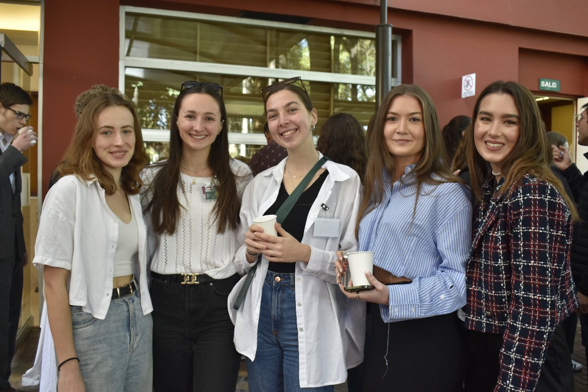 ITAM_mx's tweet photo. ¡Arranca un nuevo semestre! Damos la más cordial bienvenida a nuestros estudiantes de intercambio. Prepárense para un semestre lleno de aprendizaje, nuevas amistades y experiencias. #ITAMExchange #WelcomeToITAM 🎓💡 https://t.co/S7hgZQODCR